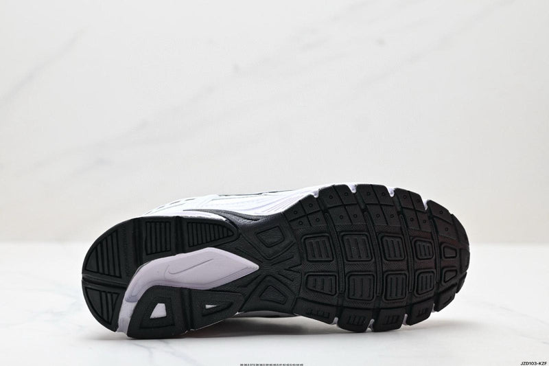Nike Initiator