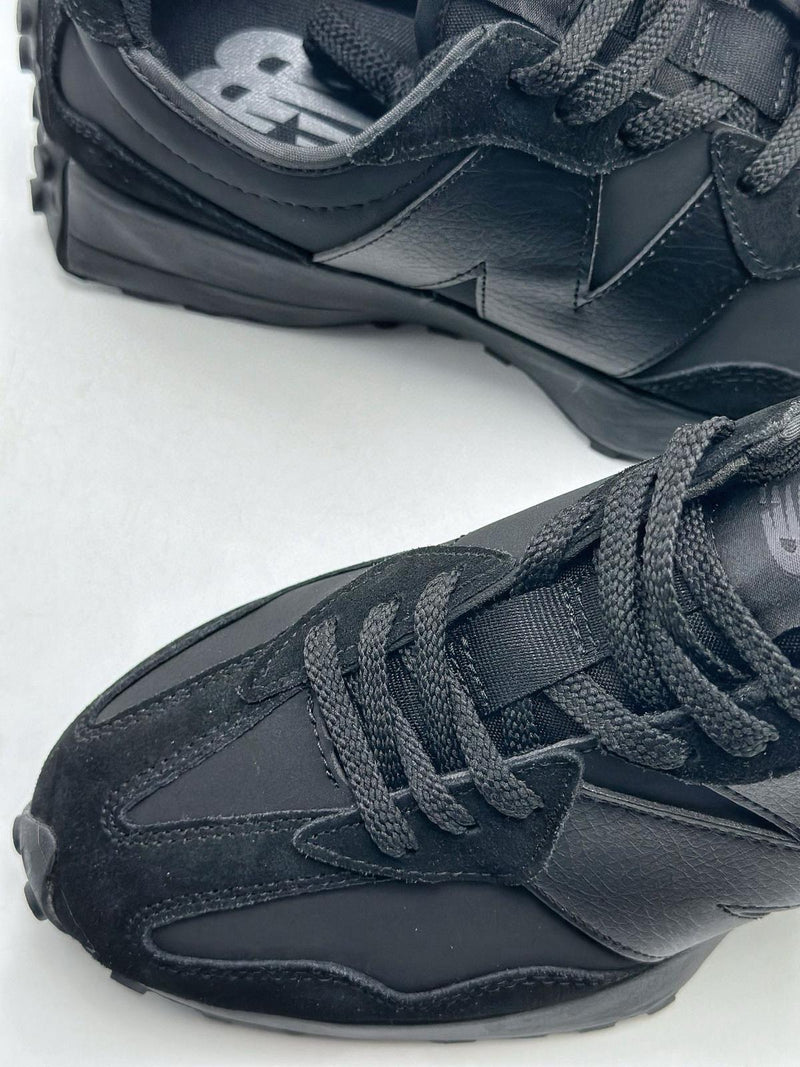 New Balance - 327 - Triple Black