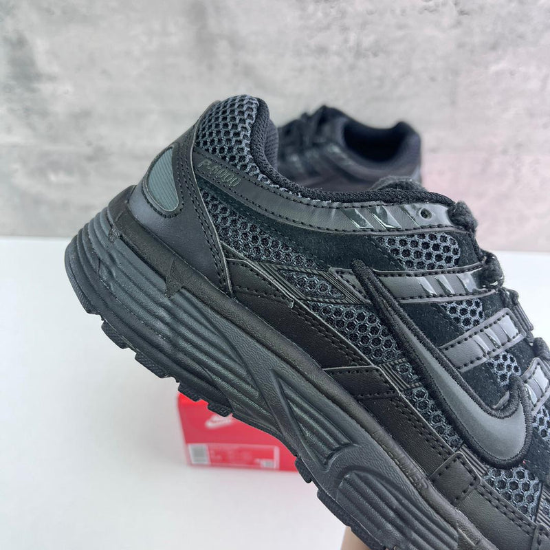 P6000 - Triple Black