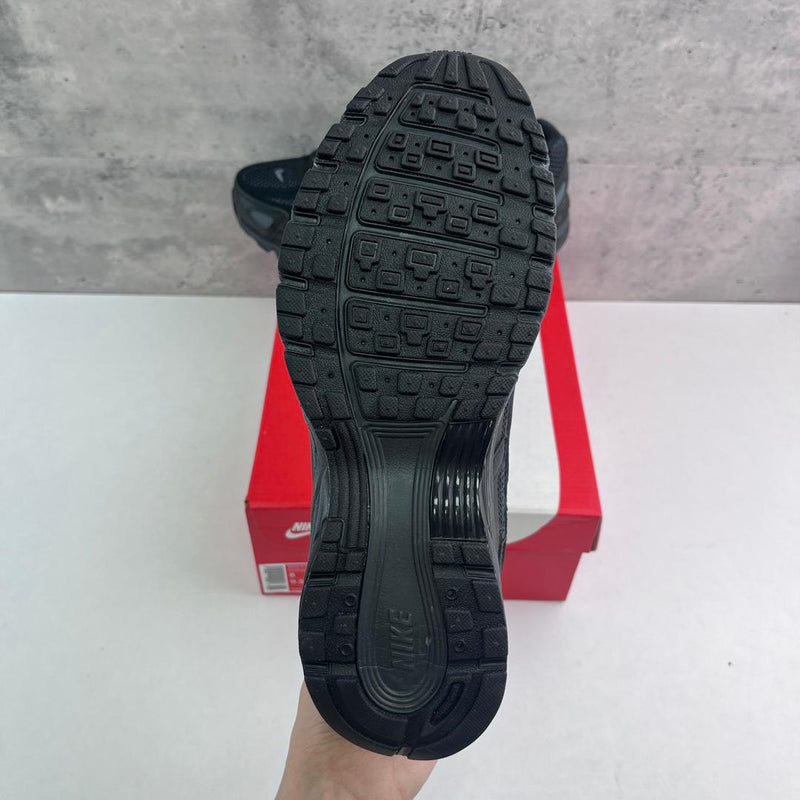 P6000 - Triple Black
